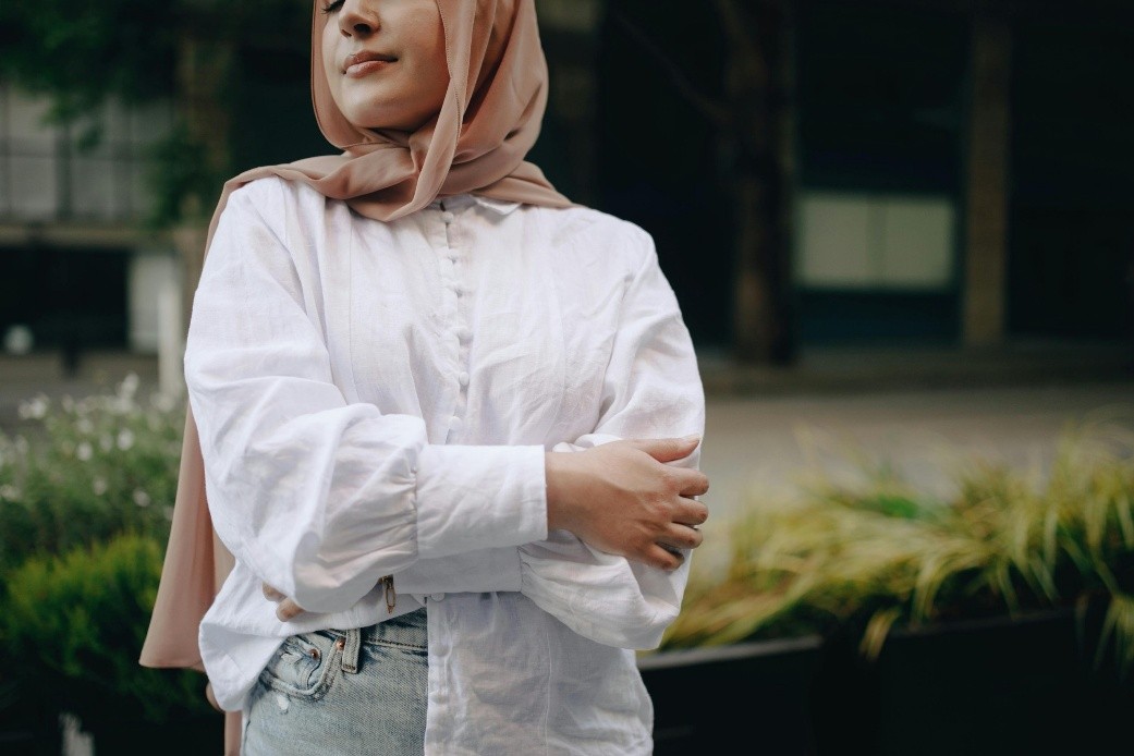 Modestly dressed woman