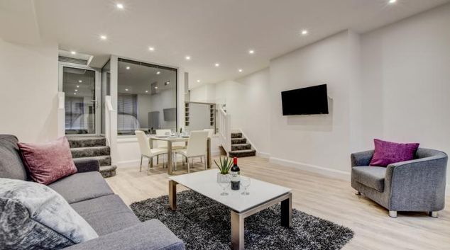 Living room at Hafan Y Porth Apartment