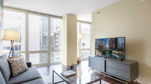 Living room at 215 W. Washington Apartments, Centre, Chicago