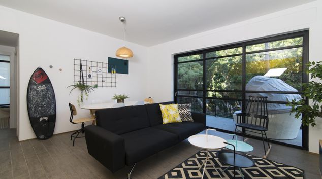 Living area at Brooklyn House Tel Aviv Apartments, Marina, Tel Aviv