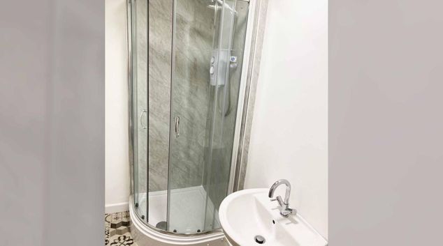 Shower at Sutton Apartments, Sutton, St Helens