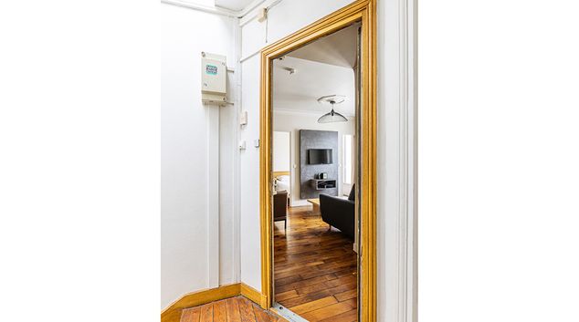Hall at Senior 08, Chaillot, Paris