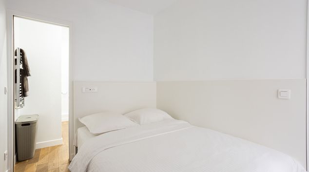 Bedroom - Corporate 61, 17th Arr, Paris