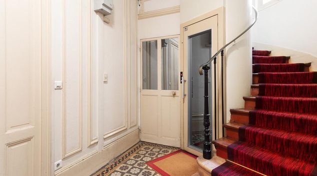 Staircase at Corporate 30, 17th Arr, Paris