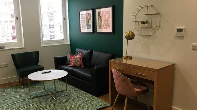 Living at 100 Kings Road Apartments, Centre, Reading