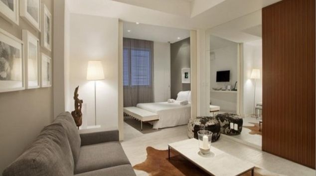 Spacious living area in Carneiro Apartments