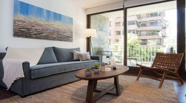 Living at La Gloria, Las Condes, Santiago