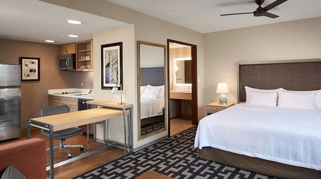 Studio Suite at Hampton Inn/Homewood Suites Chicago West Loop