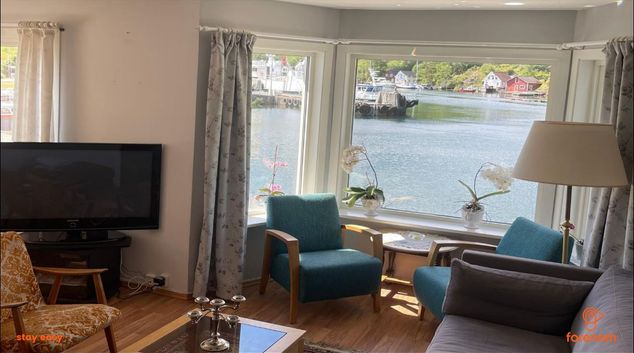 Living at Siggjarvagen, Centre, Foldrøyhamn
