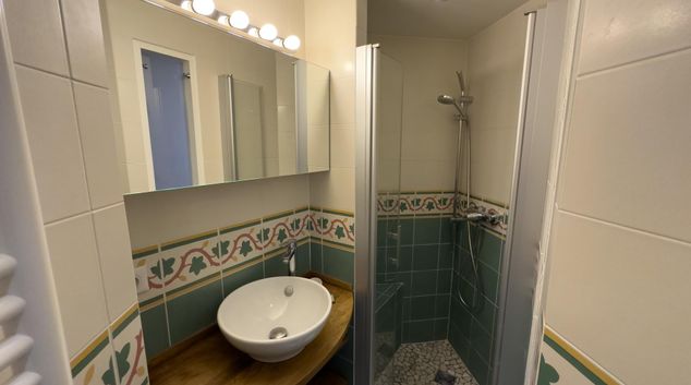 Sink at Rue de Sèvres 89, 6th Arr, Paris