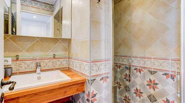 Bathroom 1bed at Rue de Sèvres 89, 6th Arr, Paris