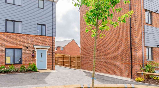 Exterior at Azure Close, Overslade, Rugby