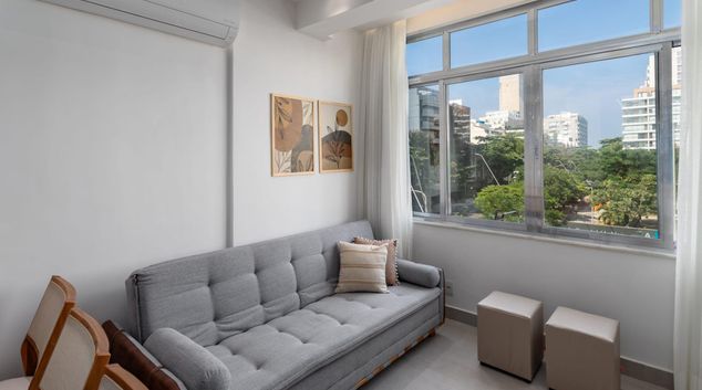 Living at Bartolomeu, Leblon, Rio de Janeiro