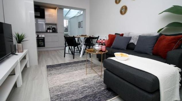 Living room at Plasnewydd Plaza by Mia Partners, Plasnewydd, Cardiff