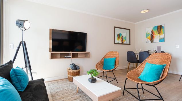 Living at Arauco & Kennedy Apartments, Jardín del Este, Santiago