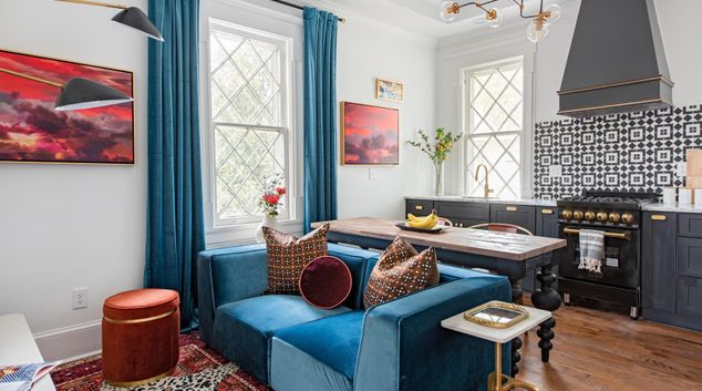Living area at 1020 Edgewood Ave. NE, Inman Park, Atlanta