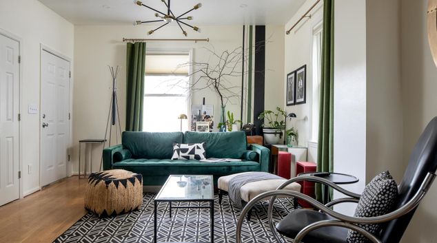 Living room at 206 Reinhardt St. SE, Cabbagetown, Atlanta