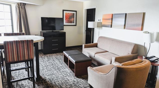 Living room at Staybridge Suites Indianapolis-Fishers, Heritage Meadows, Indianapolis